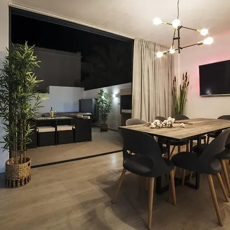 Flamboyan Vila