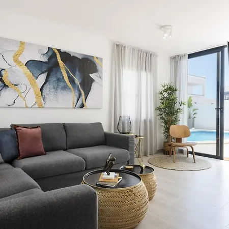 Flamboyan יאיזה